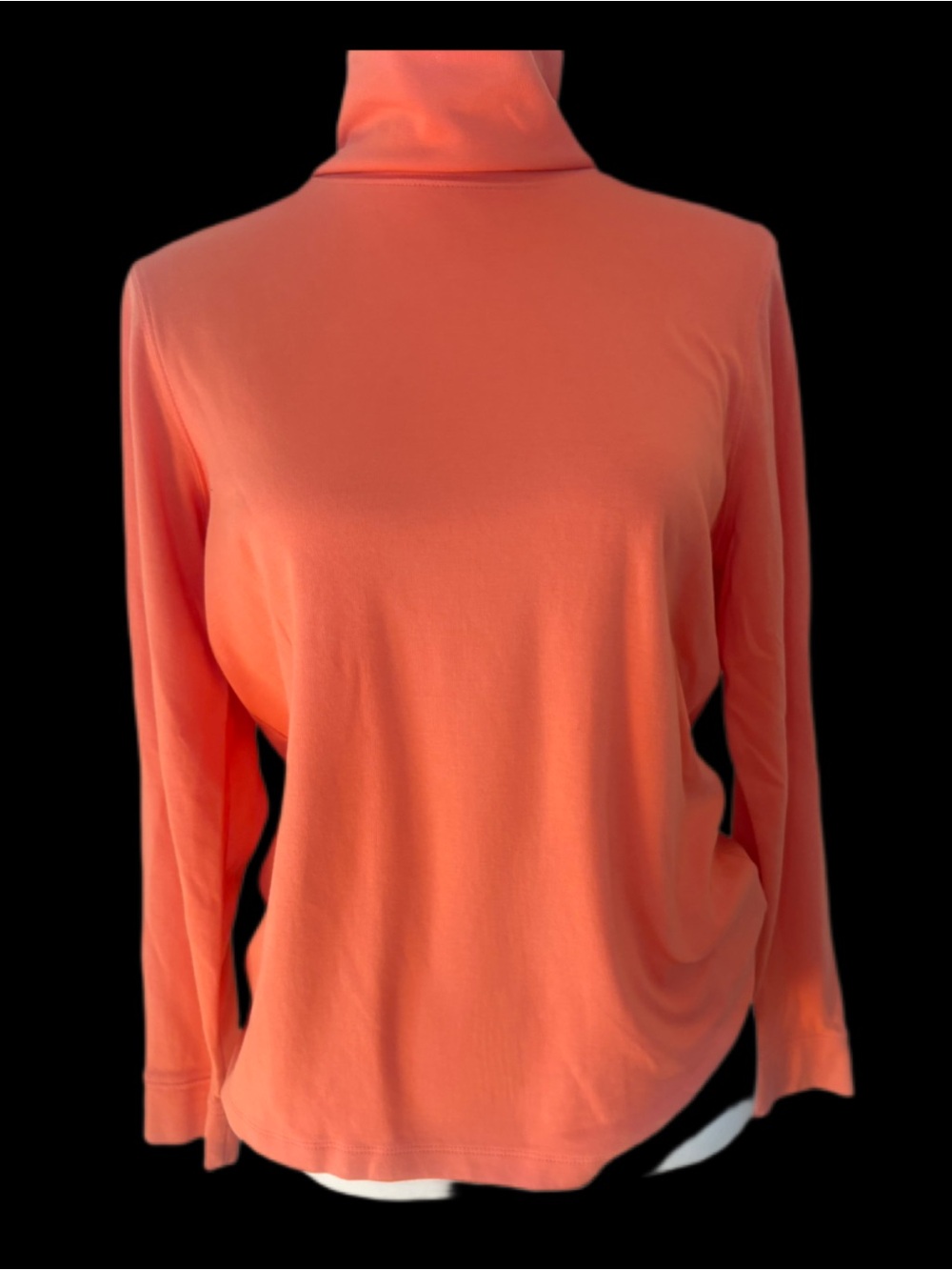 LL Bean Turtle Neck Sz M soft, corral color and stretchy material, layer